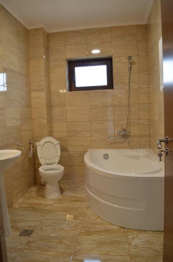 Ermar Hotel Tulcsa Kültér fotó